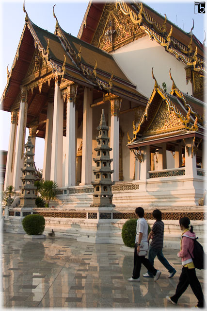 einer der hoechsten Tempel Bangkoks